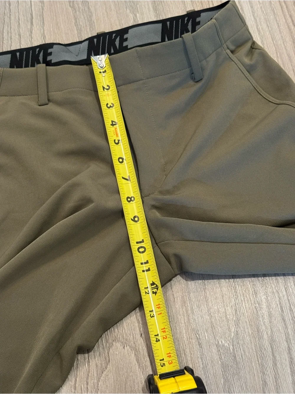 Nike Men's Olive Chino Pants Medium Golf Performance Pants